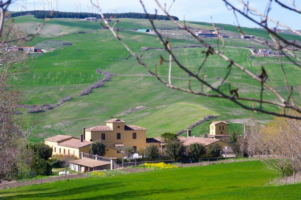 Отель Agriturismo Macchiacupa Ариано-Ирпино Экстерьер фото